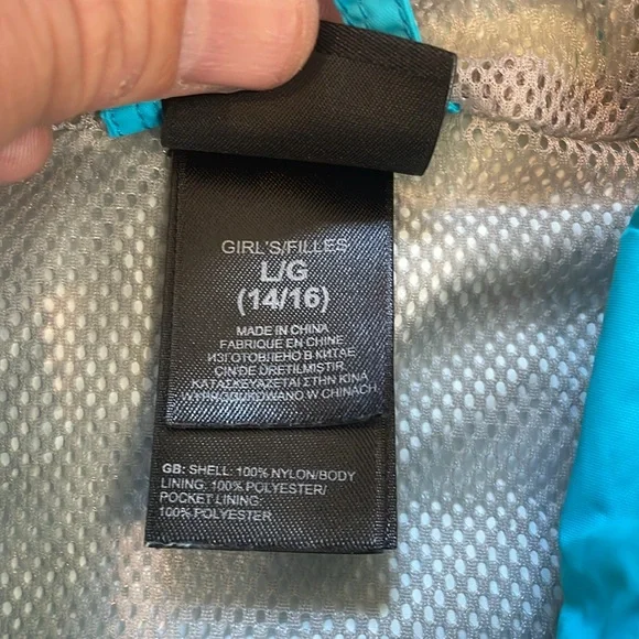 Girl’s The North Face Lightweight Windbreaker/Rain Coat. Size Large 14/16.